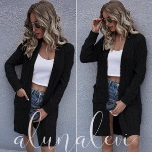 ⭐️ Seller’s Pick - Oversized Knit Cardigan